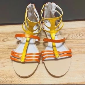 BCBG sandals💛🧡 metalic orange and yellow. Size 7.5.